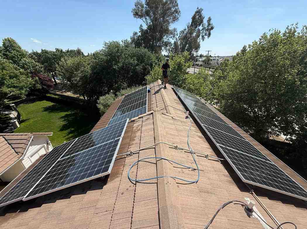 how long solar panel cleaning takes