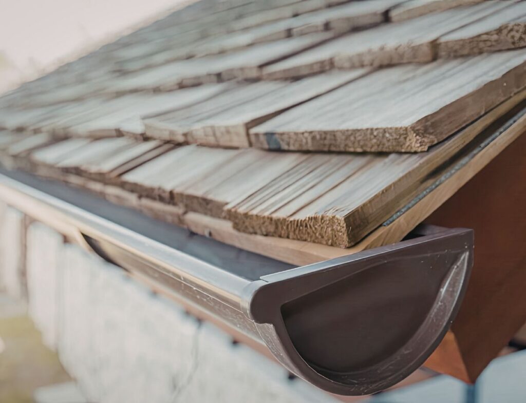 residential gutter cleaning fresno